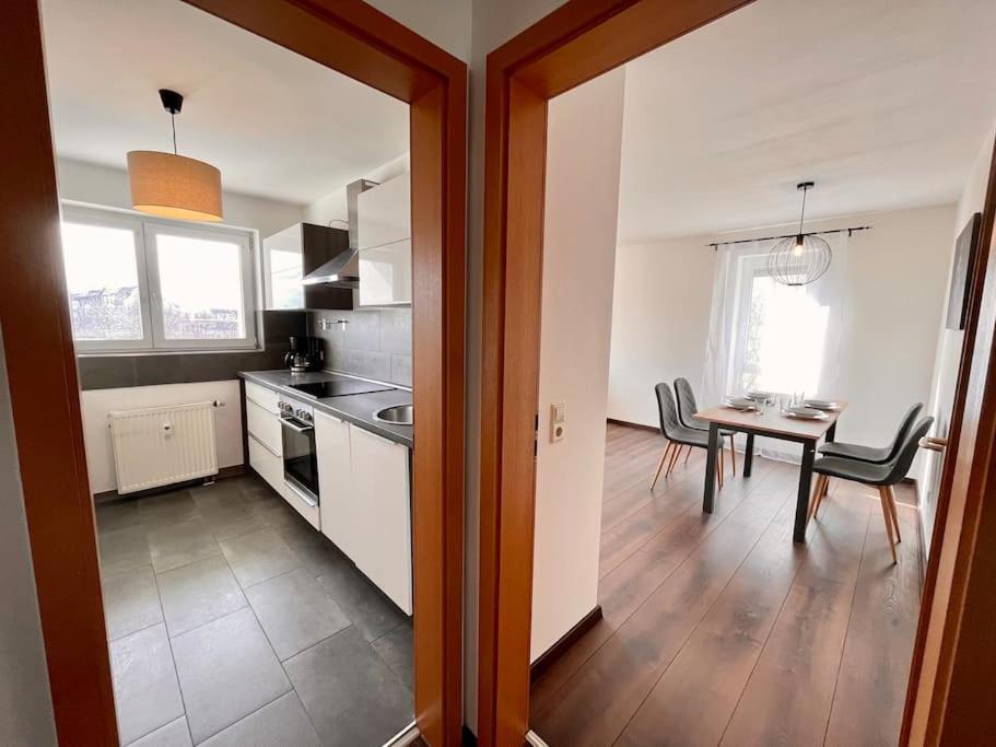 Apartment Am Puls Der Stadt, Inkl Tg-stellplatz & Balkon *